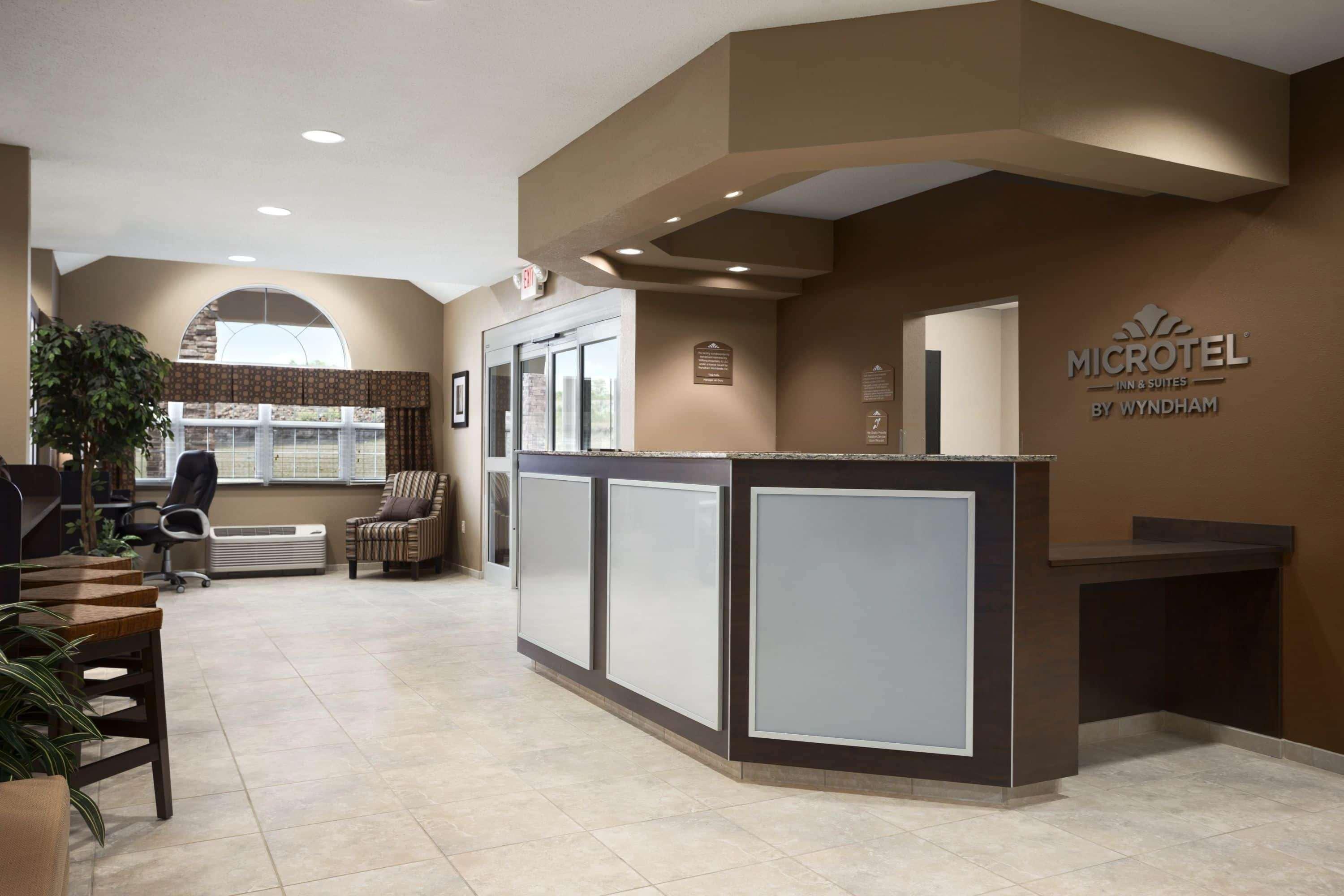 Sonesta Essential Fairmont Hotel Exterior photo